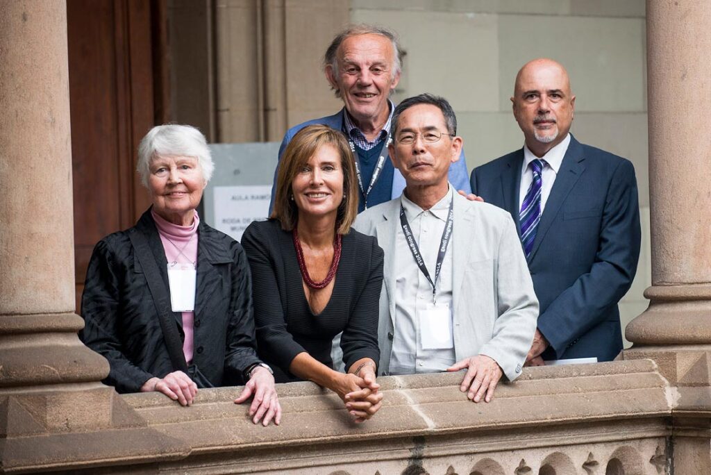 eynote speakers at Gaudí World Congress 2014, featuring Dra. Lourdes Cirlot from the University of Barcelona.